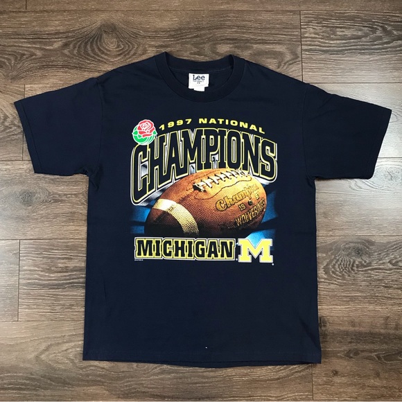 Lee Sport College Football Mens 1997 Vintage National Champions Michigan T-Shirt - Picture 1 of 8